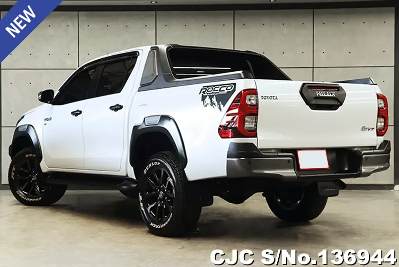 Toyota Hilux in White for Sale Image 1