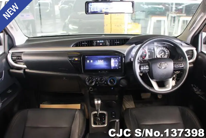 Toyota Hilux in Black for Sale Image 2