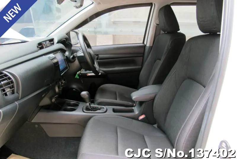Toyota Hilux in White for Sale Image 8