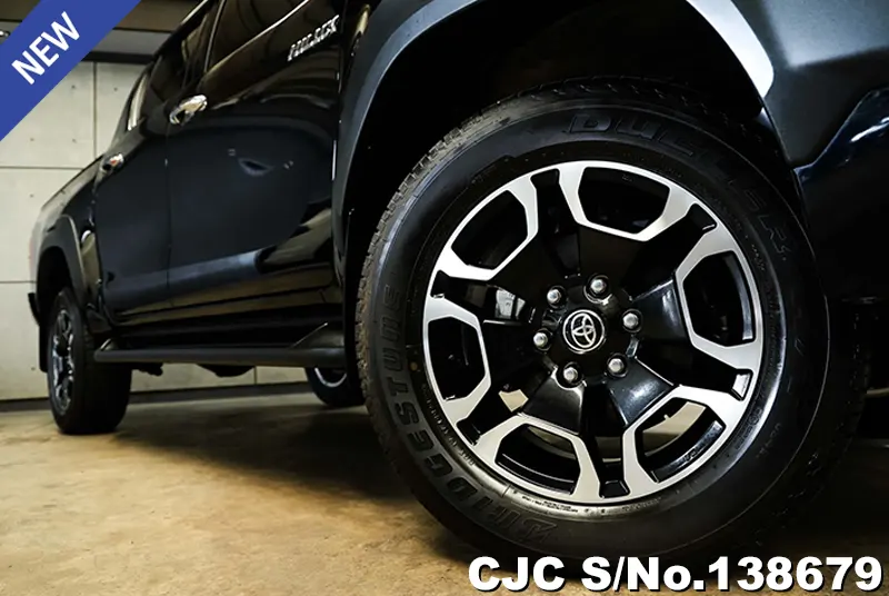 Toyota Hilux in Black for Sale Image 14